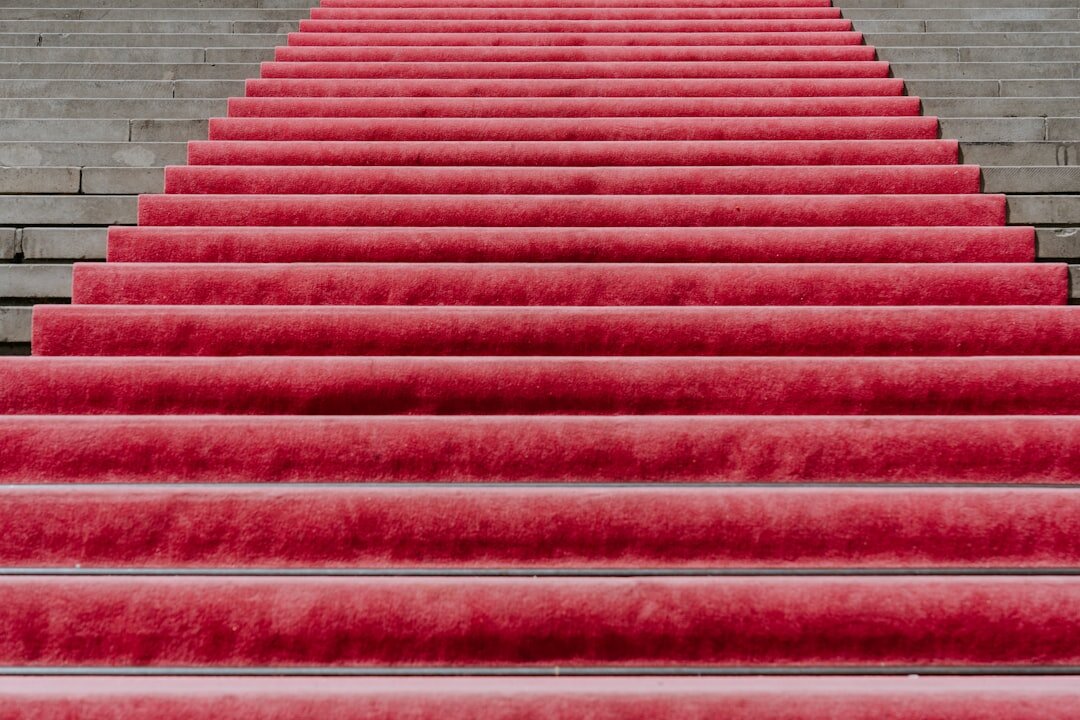 celebrity red carpet arrival